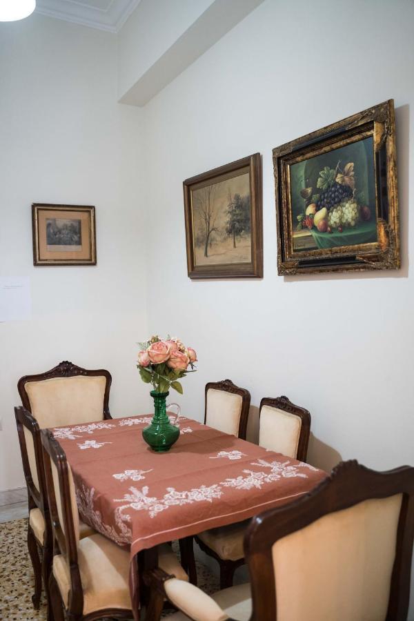 Koukaki Traditional Apartment Atene Esterno foto